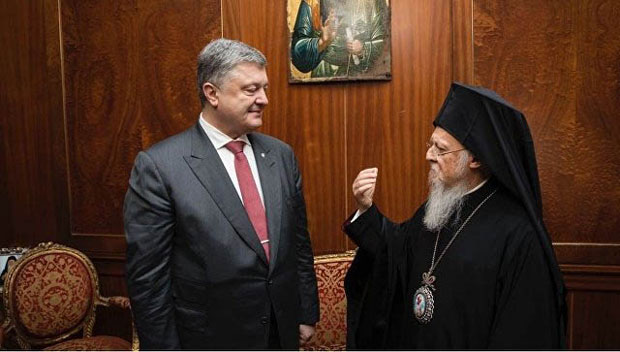 ЦРКВЕНА КРИЗА У УКРАЈИНИ: Вартоломеј се уплашио сукоба док се Порошенко убеђује